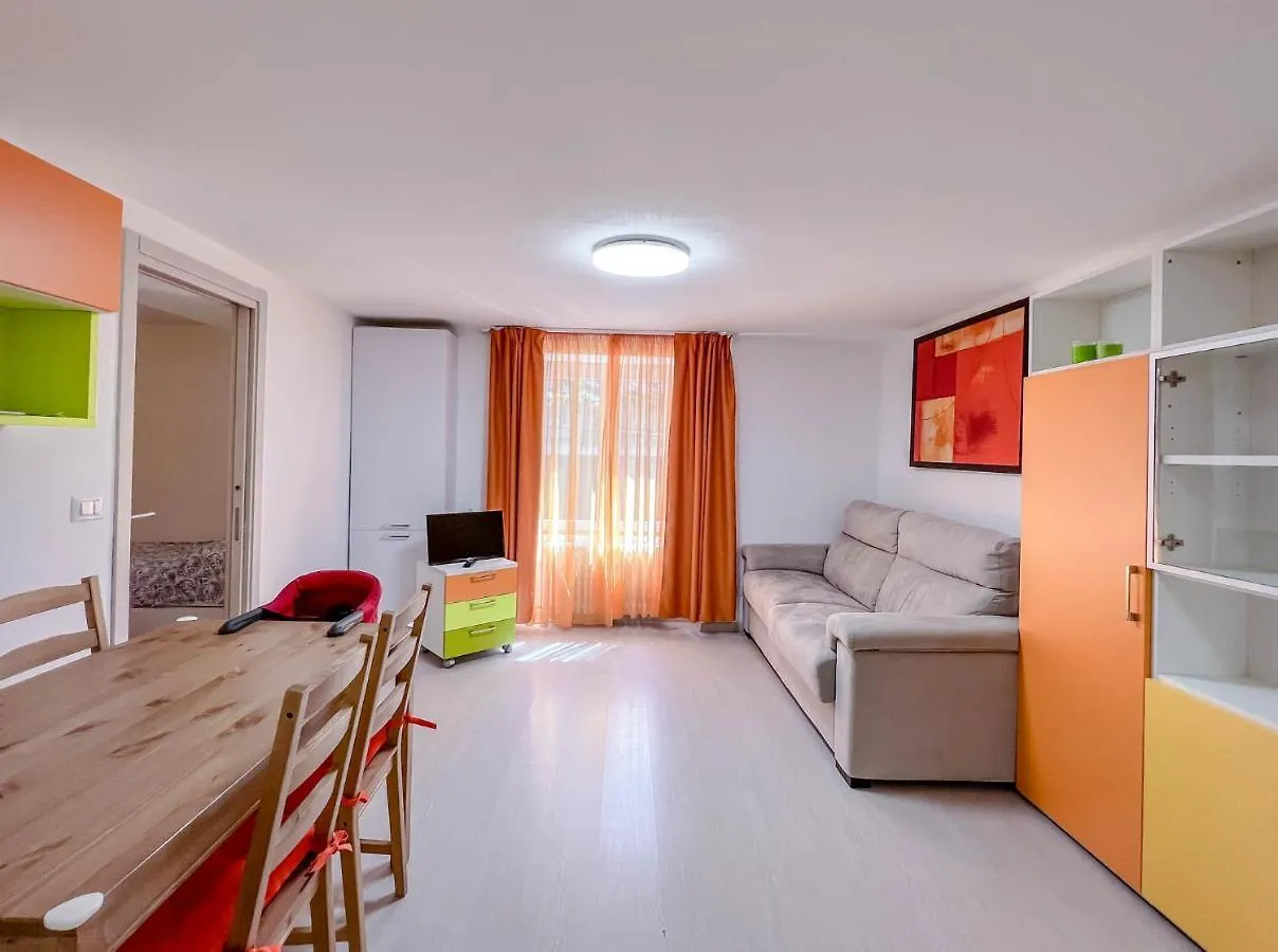 Family House Apartment Varazze