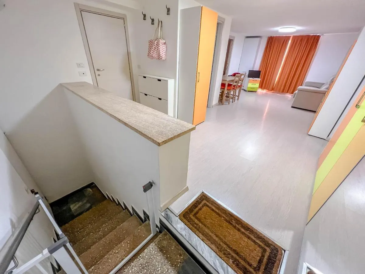 Family House Apartment Varazze